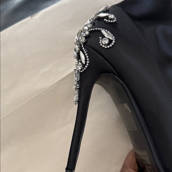 Stunning Black Embellished Women's Heels - Picture 9 of 10
